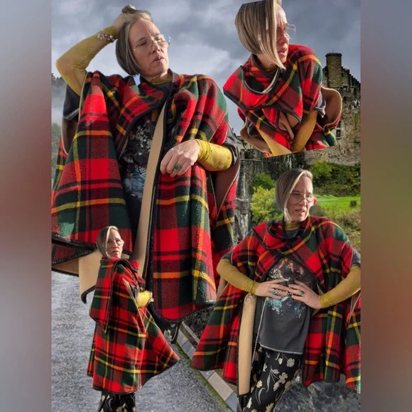 Vintage! “Newburry Street” REVERSIBLE Tartan Plaid Cape With Neck Wrap - Picture 3 of 7